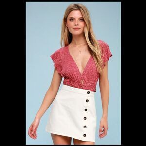 NWT! Lulu’s no hesitation skirt